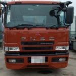 三菱ふそう スーパーグレート車内清掃